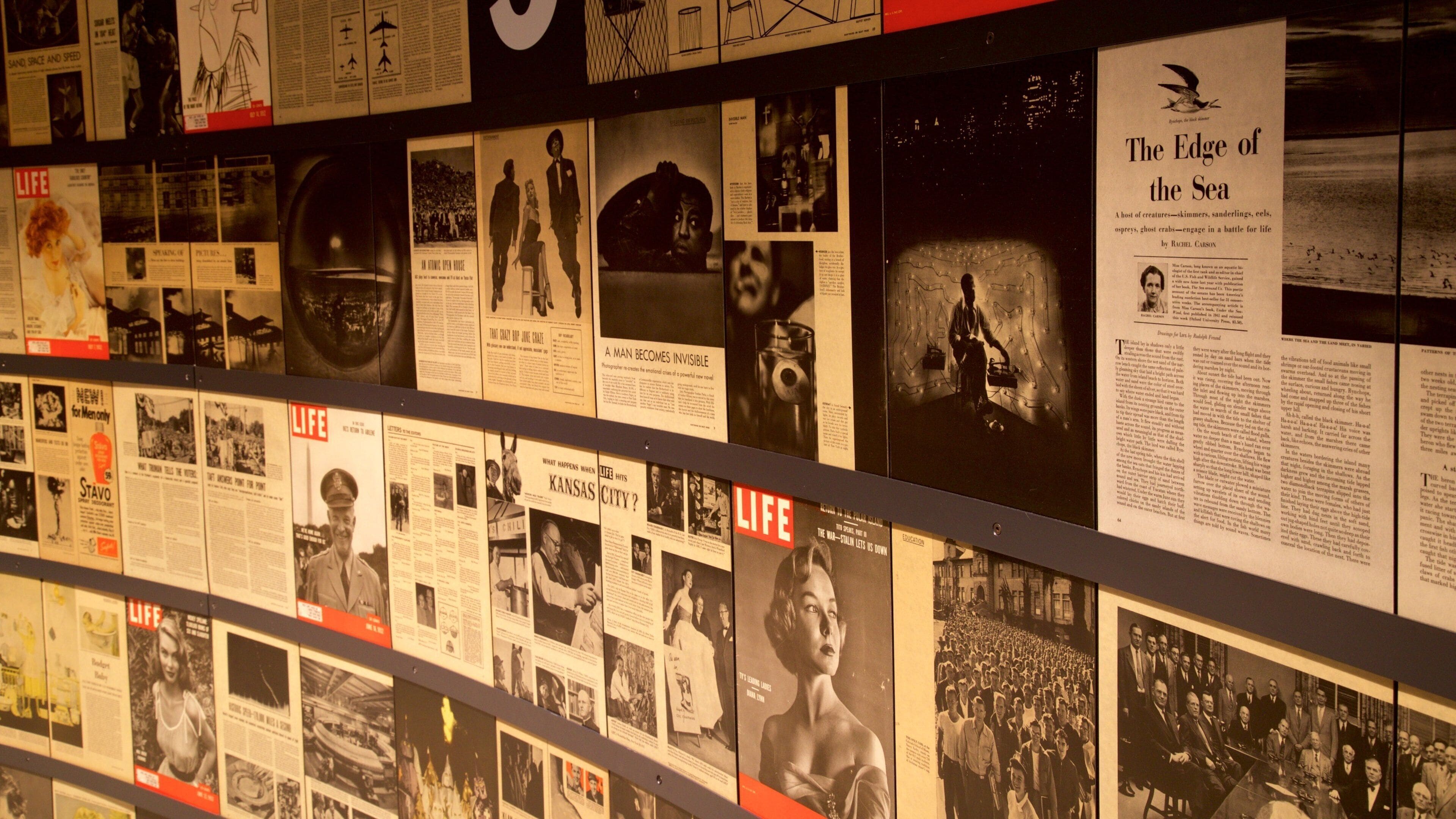 Harry S. Truman Library and Museum featuring interior views