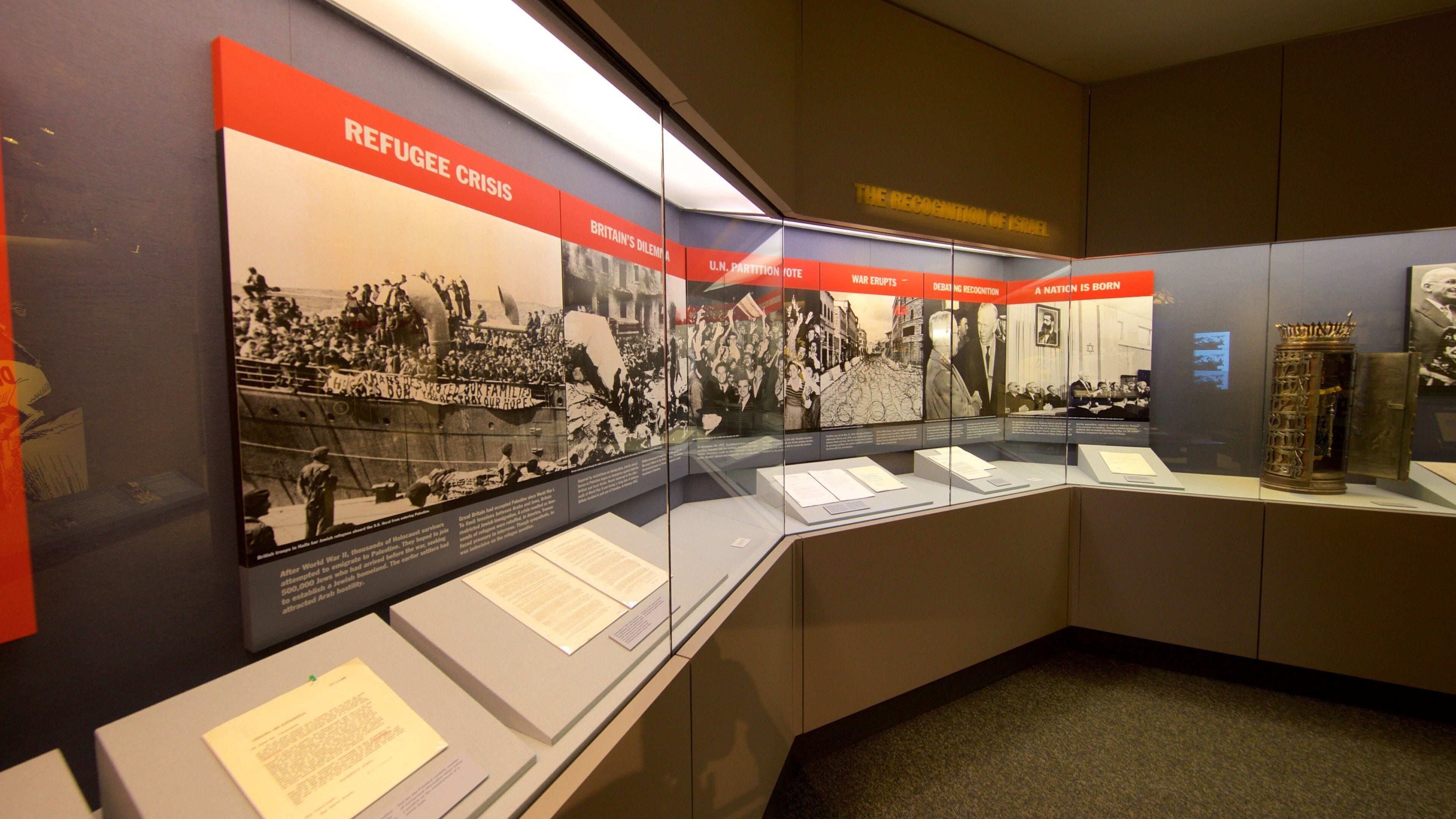 Harry S. Truman Library and Museum featuring interior views