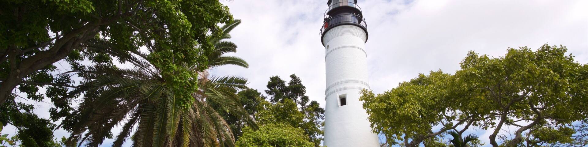 Key West Lighthouse and Keeper\'s Quarters Museum showing a lighthouse