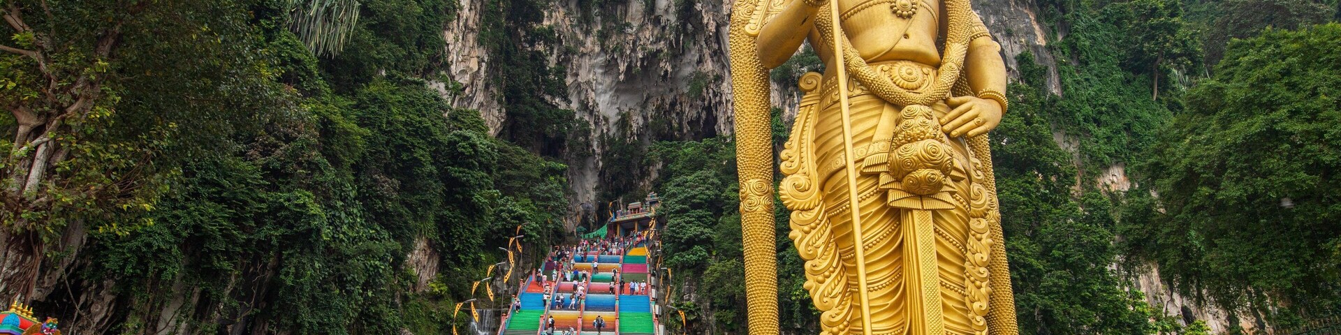 Batu Caves featuring a monument