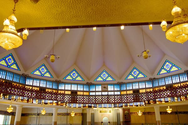 National Mosque which includes interior views, a mosque and religious elements