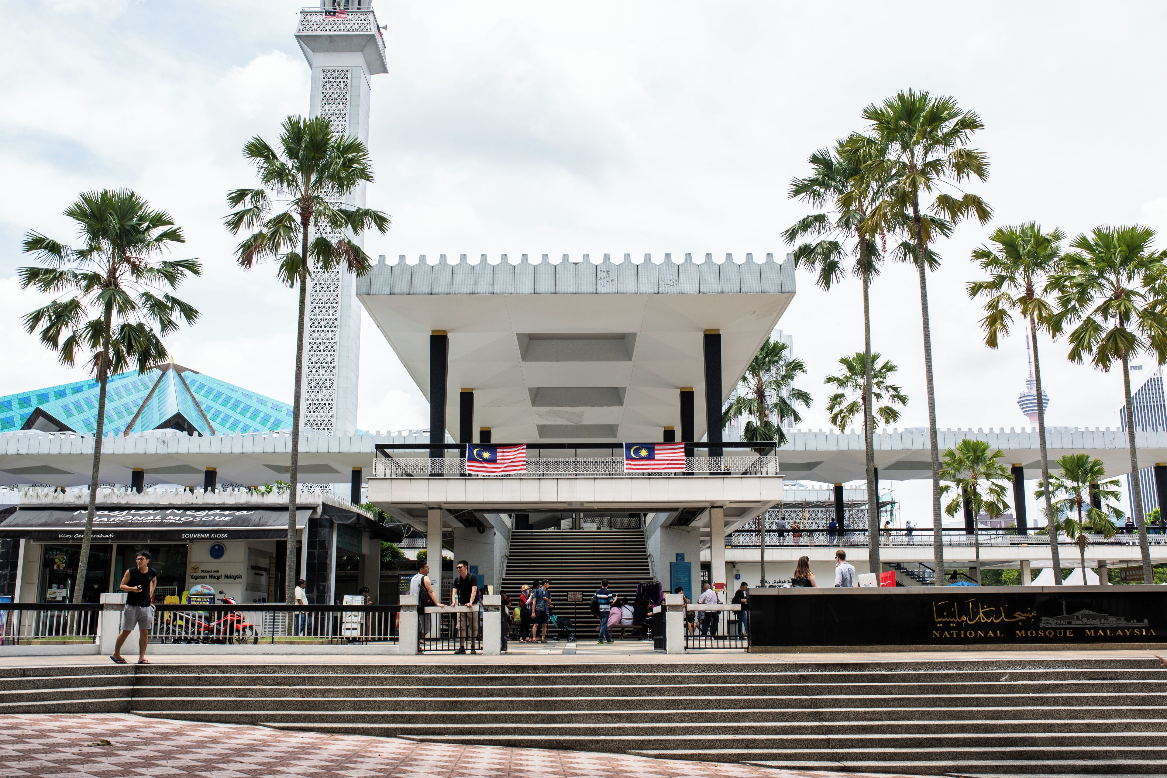 KualaLumpur_NationalMosque_501420_02
