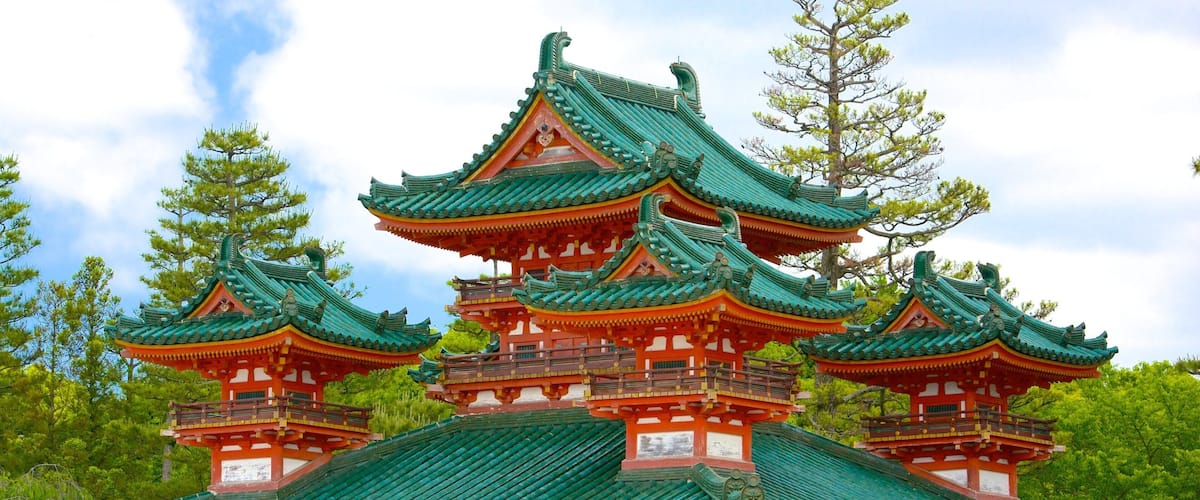 Heian Shrine featuring a temple or place of worship and heritage architecture