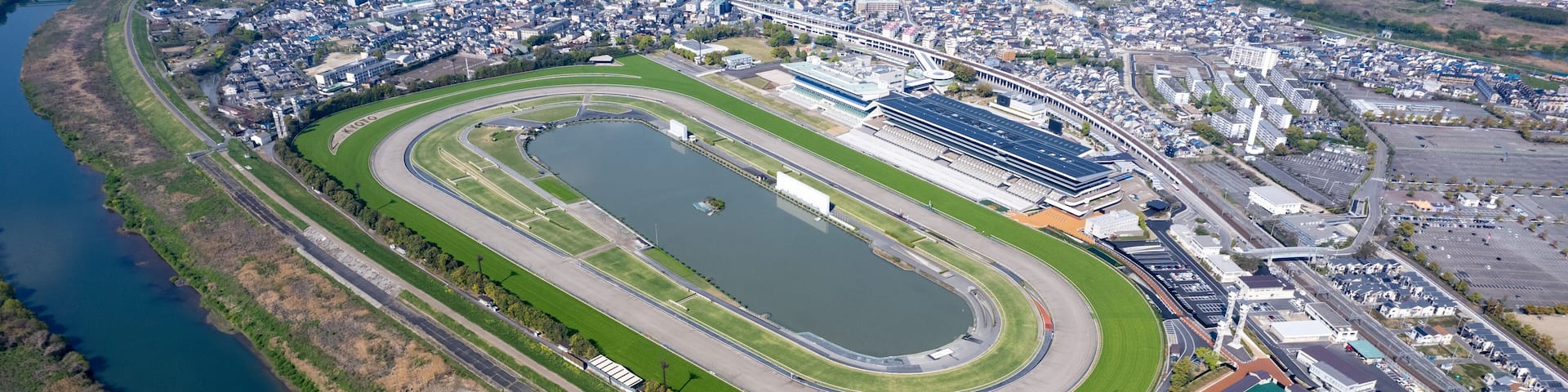 2023年4月 オープン直前の京都競馬場周辺を空撮
