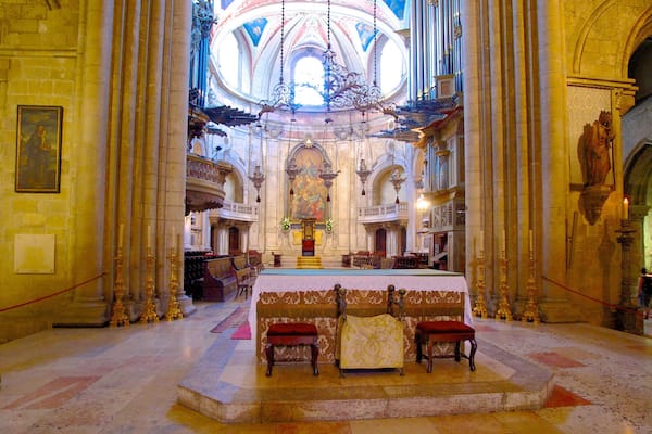 Catedral Sé Patriarcal welches beinhaltet historische Architektur, Innenansichten und Kirche oder Kathedrale