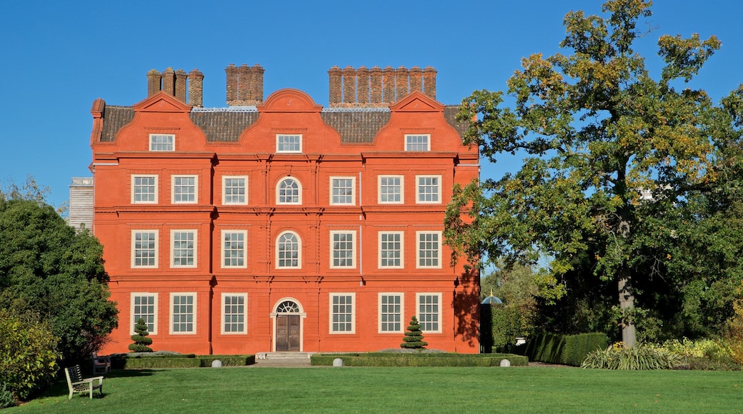 Kew Palace som viser et hus og historiske bygningsværker