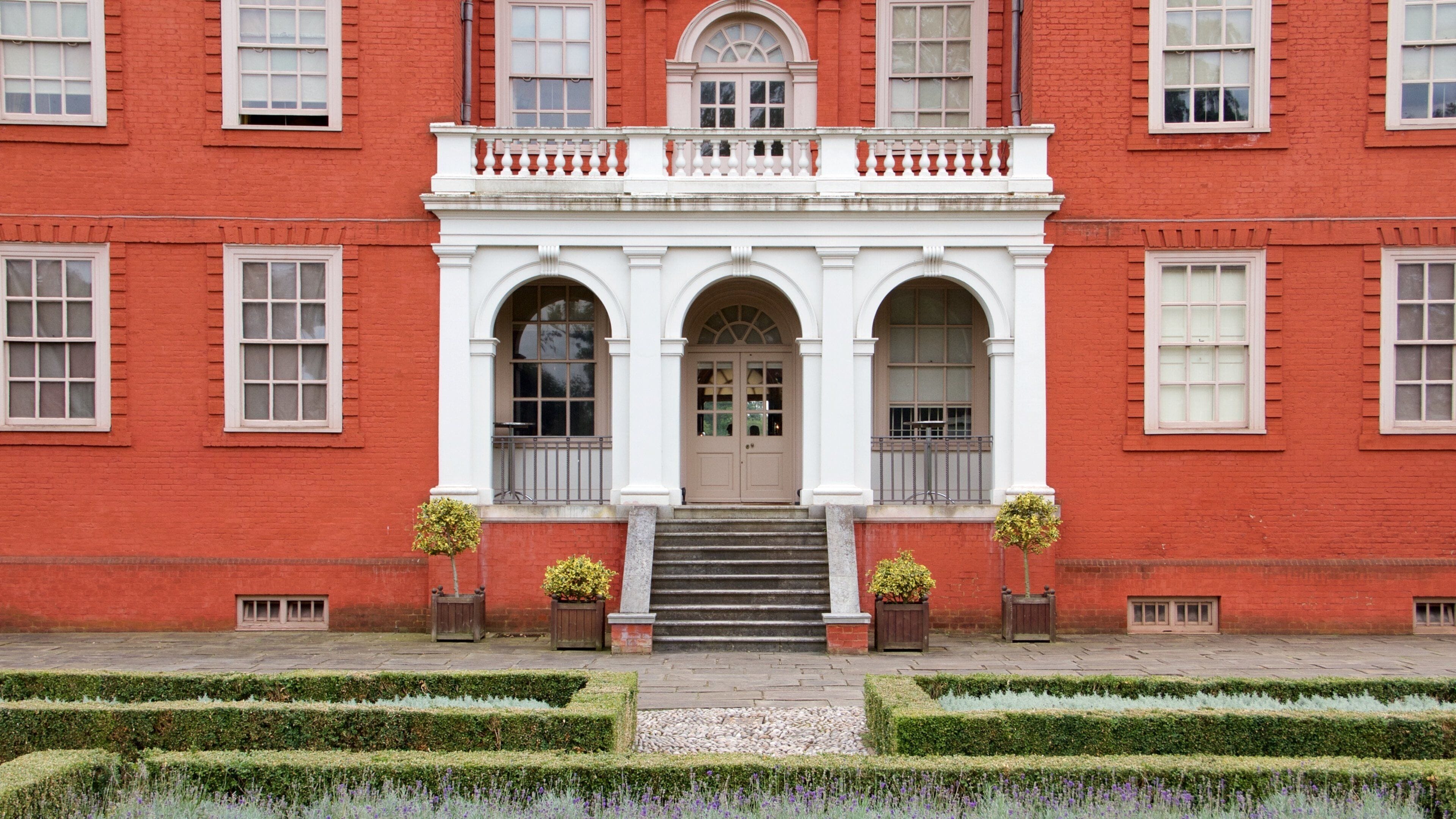 Kew Palace featuring heritage architecture, a castle and heritage elements