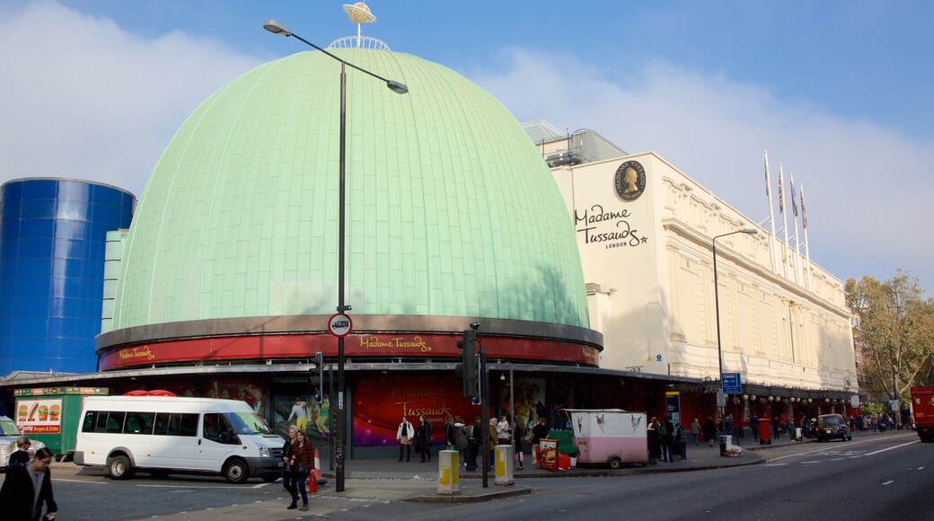 Madame Tussauds vaxmuseum som inkluderar gatuliv