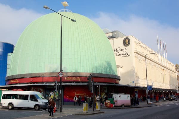 Madame Tussaud\'s Wax Museum montrant scĂšnes de rue
