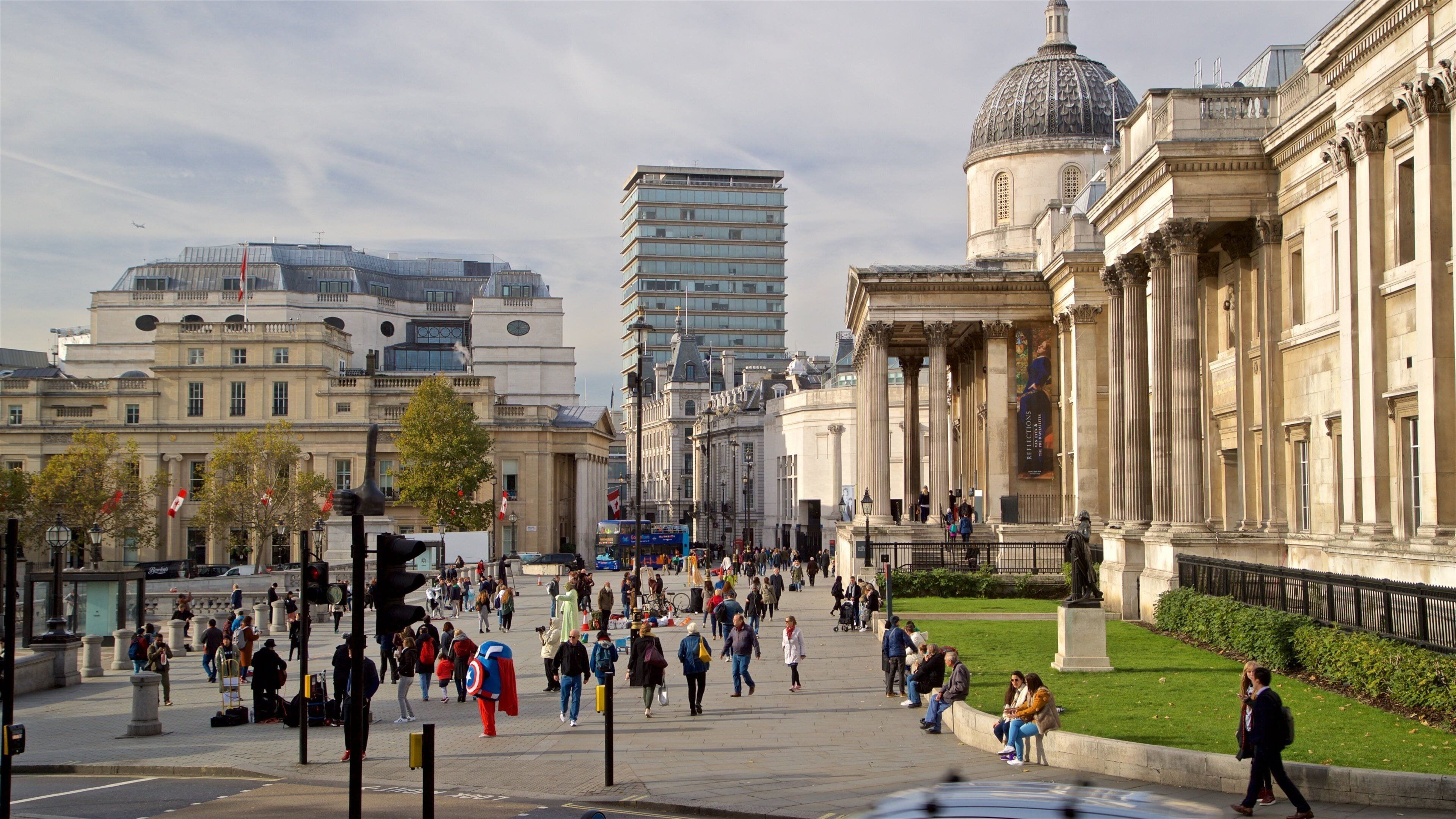 National Gallery featuring a city, street scenes and heritage architecture