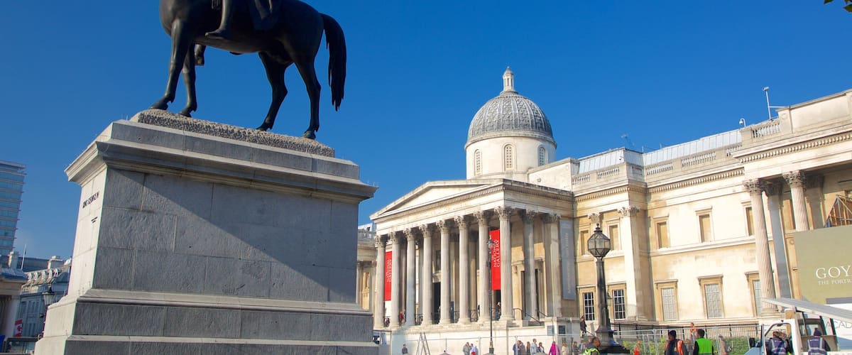 Bảo tàng Quốc gia National Gallery trong đó bao gồm kiến trúc di sản và pho tượng
