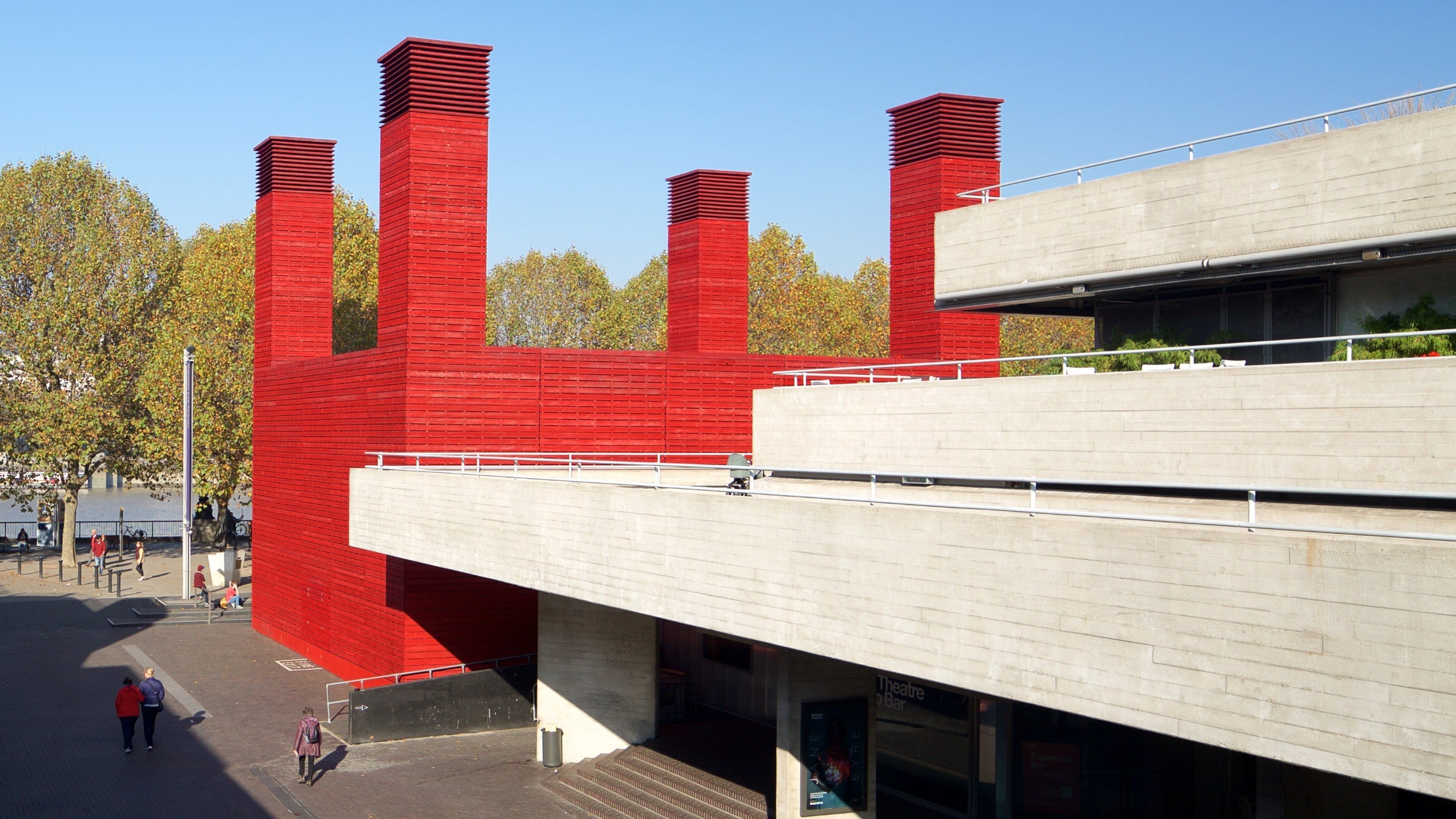 Royal National Theatre showing theatre scenes and modern architecture