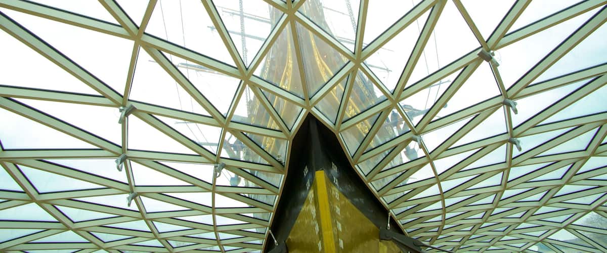 Cutty Sark featuring sisäkuvat