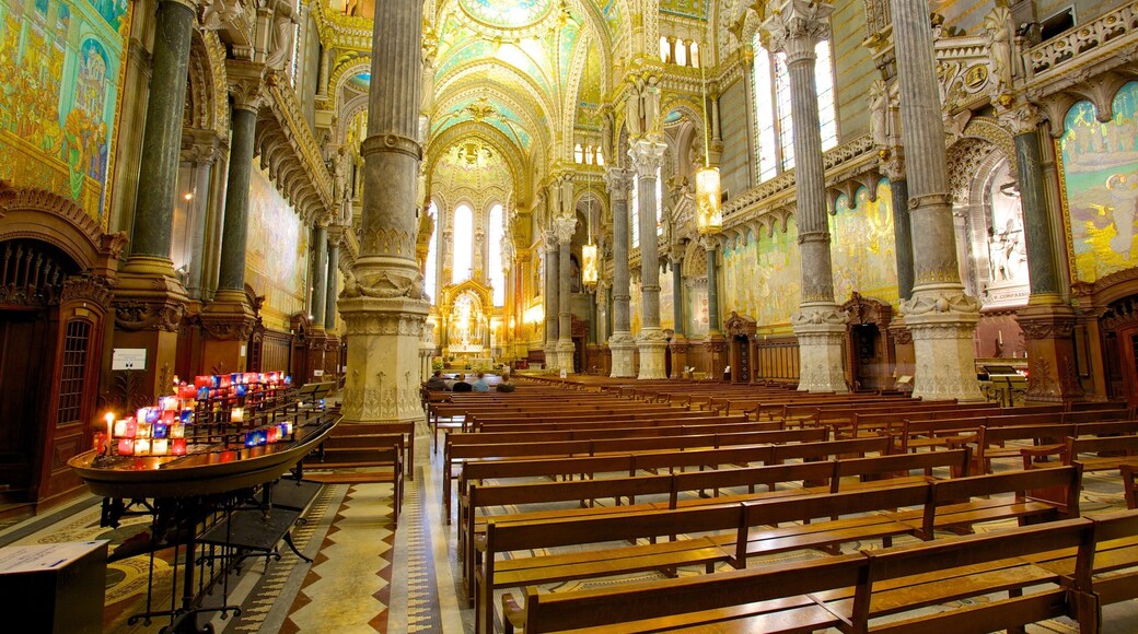 Notre Dame Basilica which includes religious aspects, a church or cathedral and heritage architecture