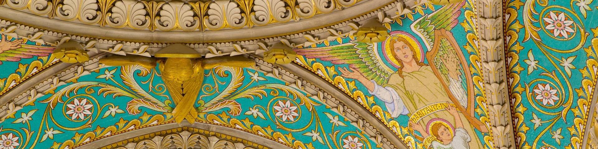 Basilika Notre-Dame welches beinhaltet Kirche oder Kathedrale, religiöse Aspekte und Innenansichten