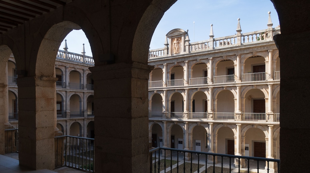 UniversitÀt Complutense Madrid