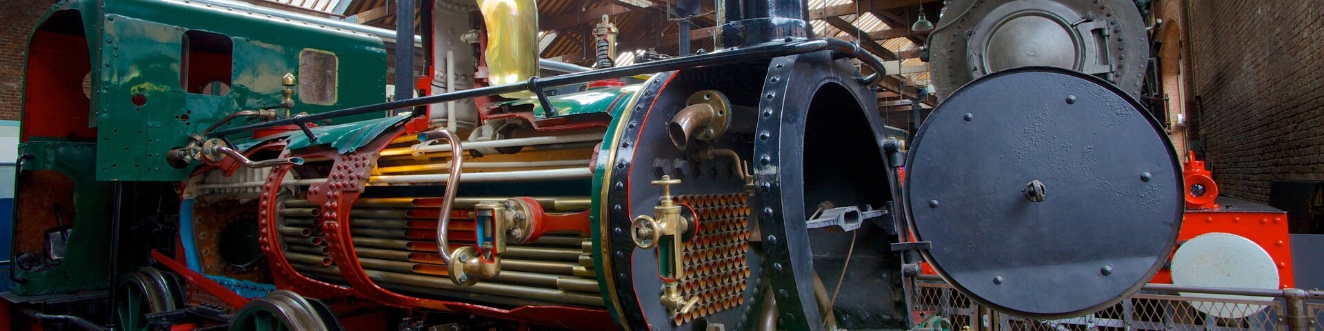 Museum of Science and Industry featuring railway items and interior views