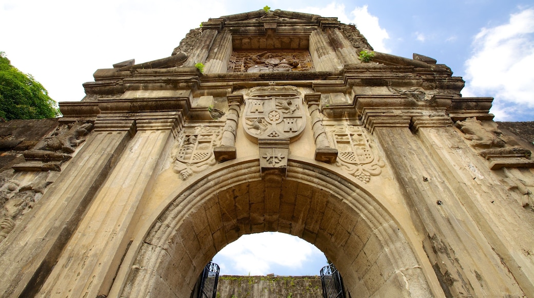 Fort Santiago which includes a castle, heritage architecture and heritage elements