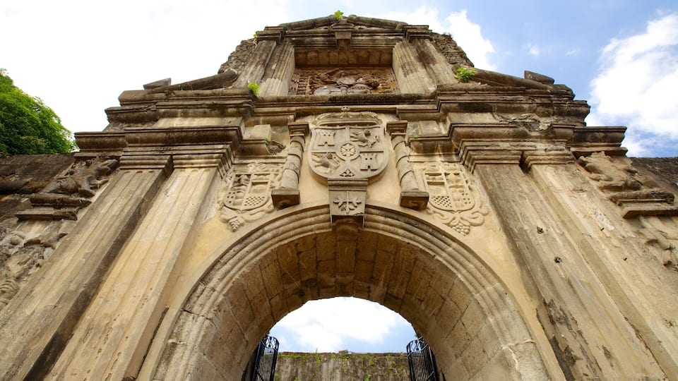 Fort Santiago which includes heritage elements, heritage architecture and a castle