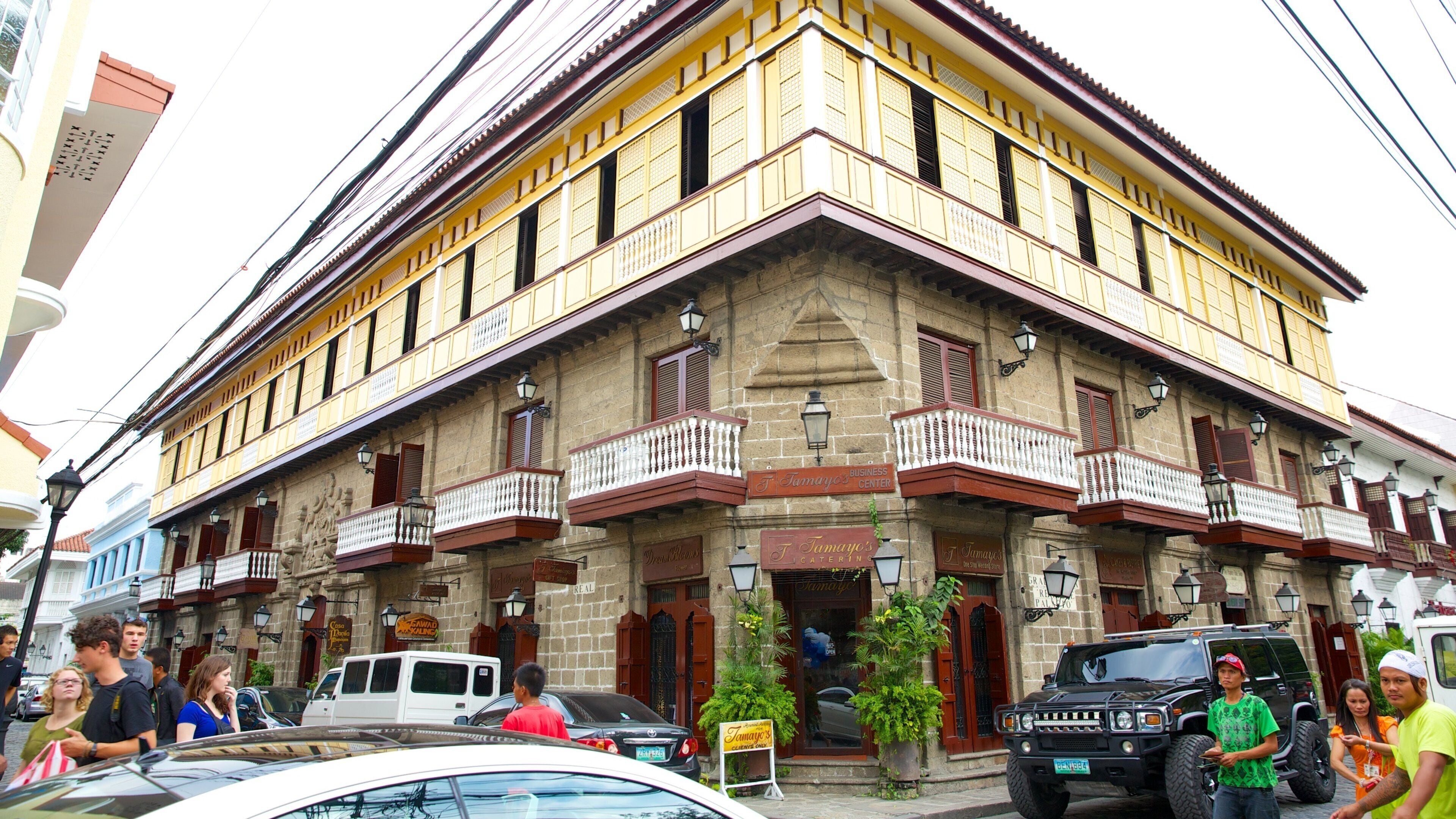 Casa Manila Museum which includes street scenes