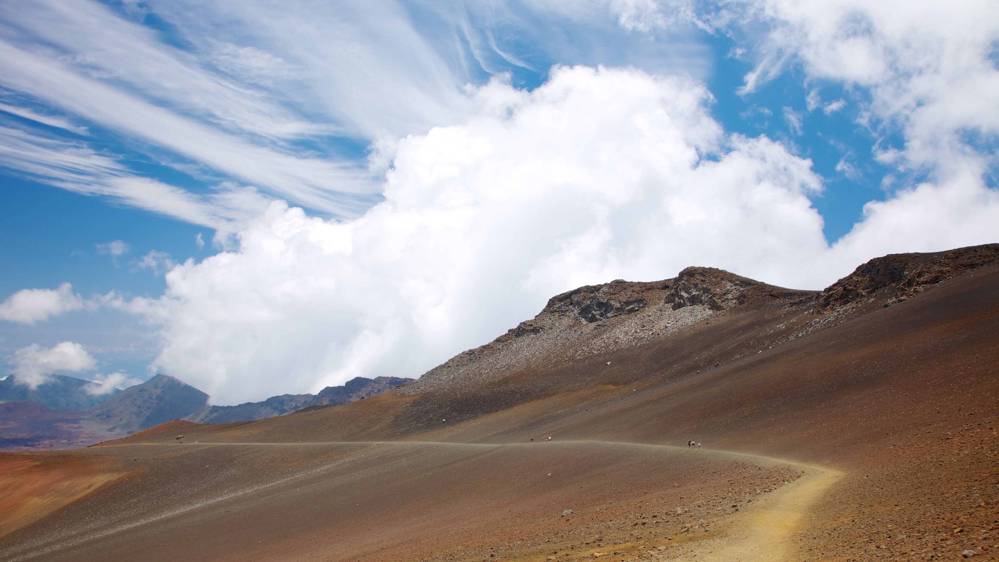 Haleakala Crater which includes landscape views, desert views and a gorge or canyon