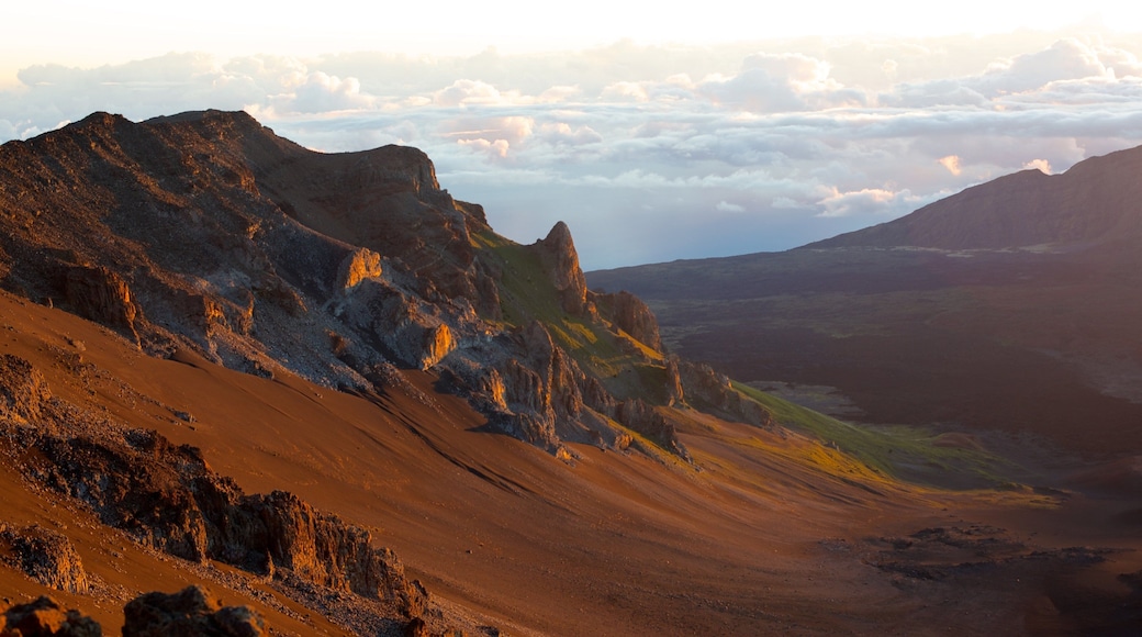 Haleakala Crater featuring mountains