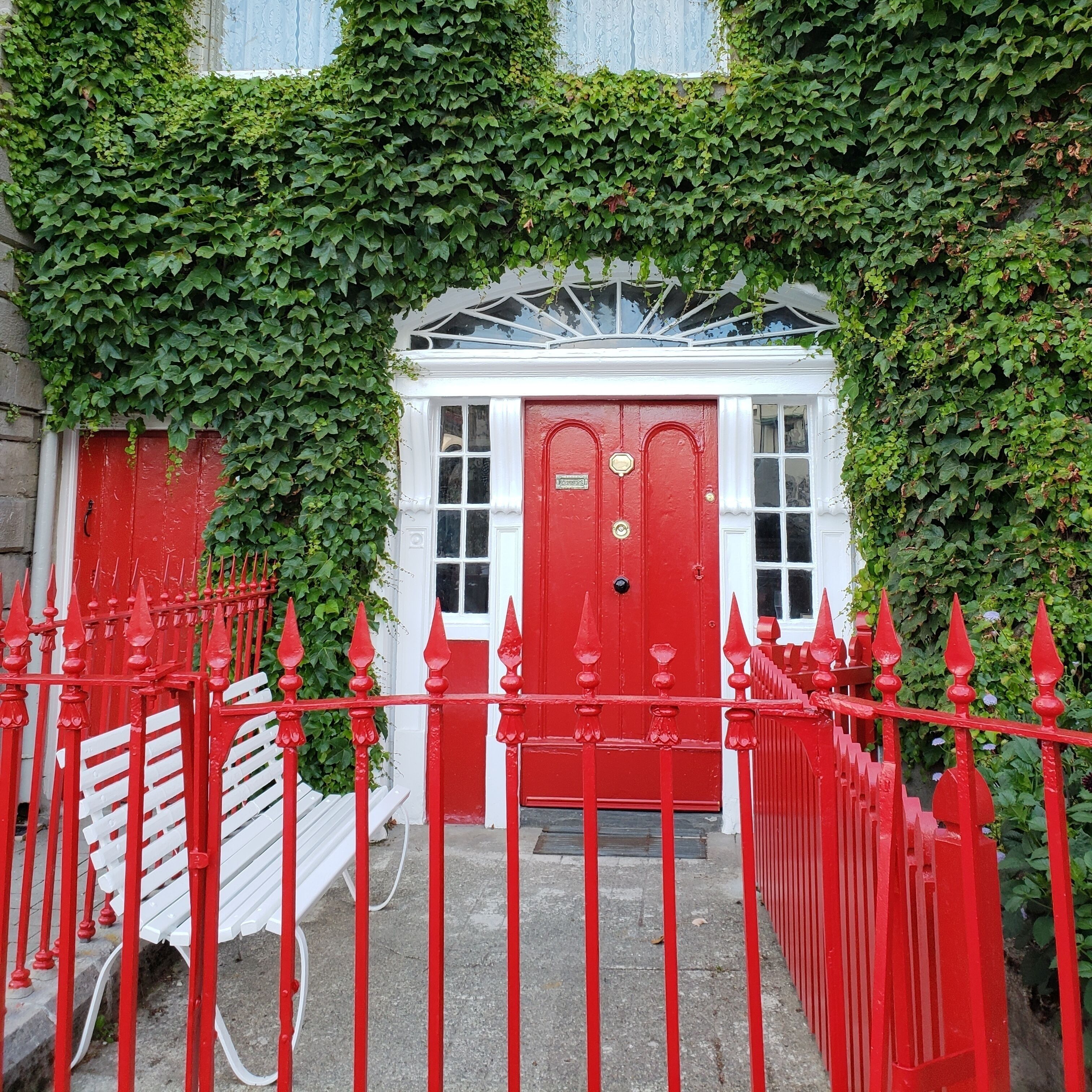 Don't skip Westport on your next trip to the Emerald Isle...you just might find your dream house! #red #lifeatexpedia