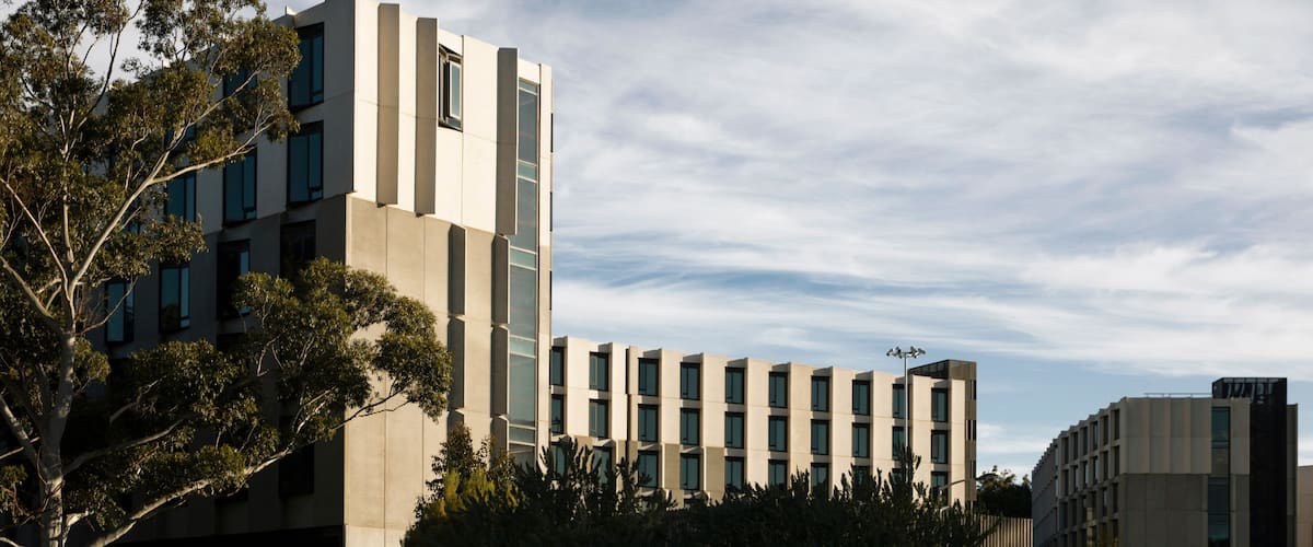 Monash clayton campus building & landscape garden.