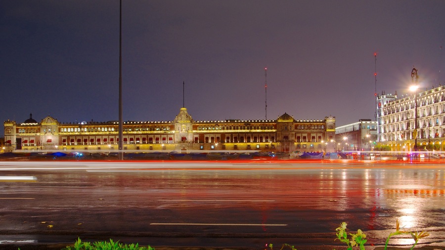 Palacio Nacional which includes street scenes, night scenes and an administrative building