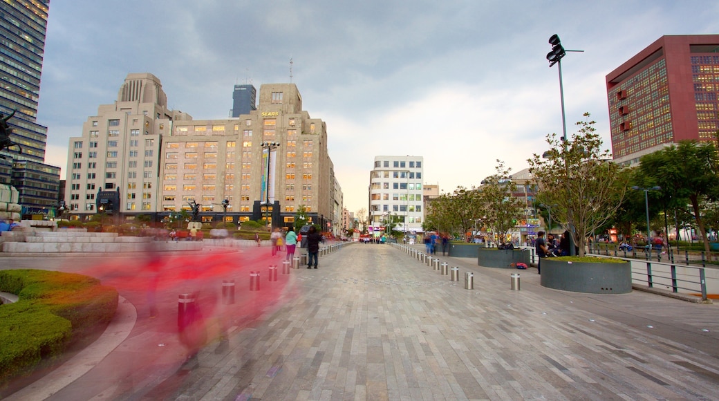 Palacio de Bellas Artes som inkluderer by og torg eller plass