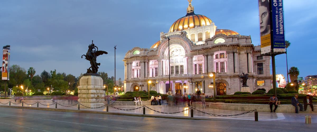 Palacio de Bellas Artes fasiliteter samt teater, historisk arkitektur og nattbilder