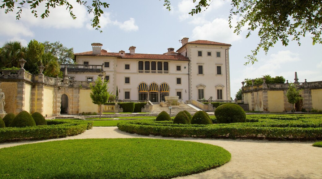 Museo y jardines de Vizcaya mostrando un jardín