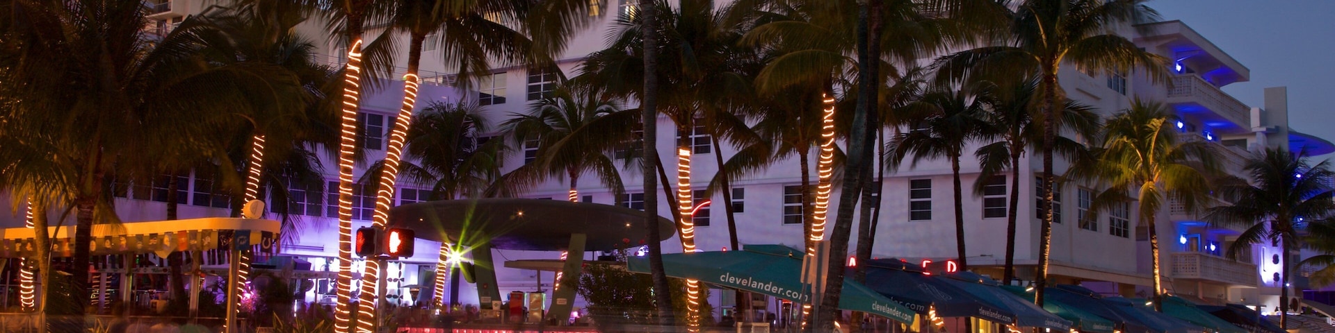 Art Deco Historic District welches beinhaltet bei Nacht