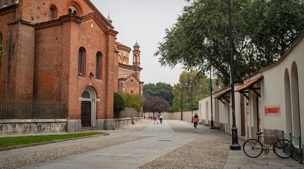 Basilica di Sant\'Eustorgio which includes heritage architecture and a church or cathedral