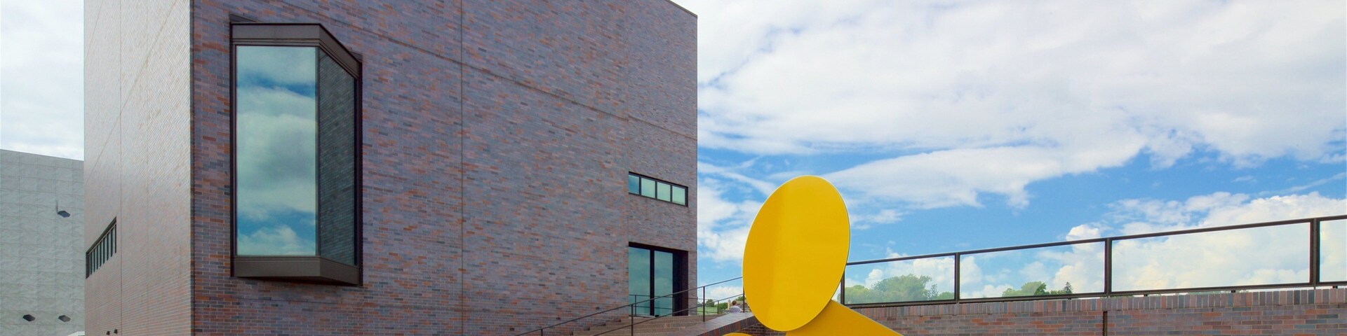 Walker Art Center mostrando arte ao ar livre