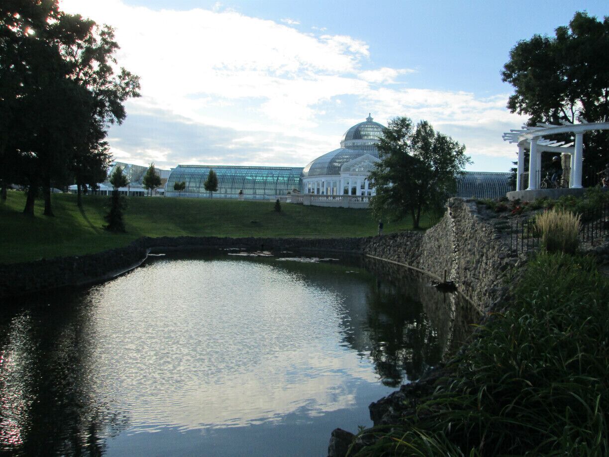 Free entry.  Nice place to walk and a lot of photo opportunities!