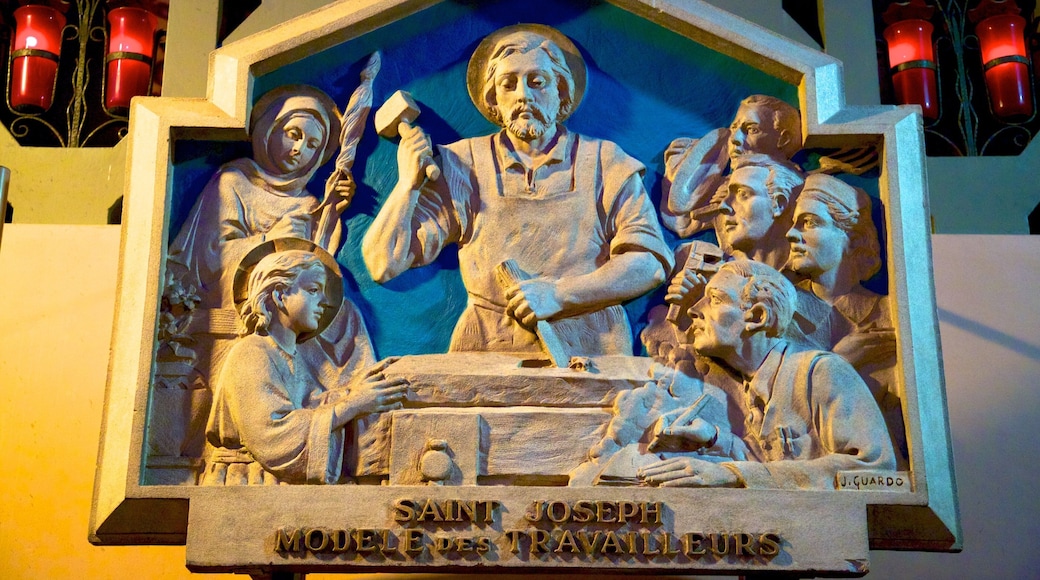 Saint Joseph\'s Oratory showing a statue or sculpture and religious aspects