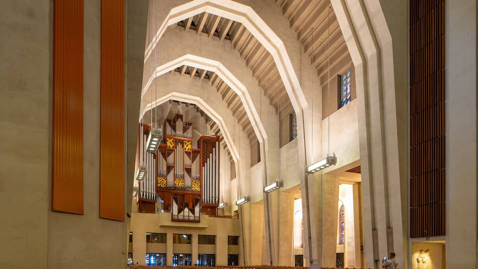 Saint Joseph\'s Oratory which includes a church or cathedral and interior views