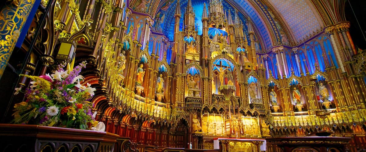 Notre Dame Basilica que incluye elementos religiosos, una iglesia o catedral y vistas interiores