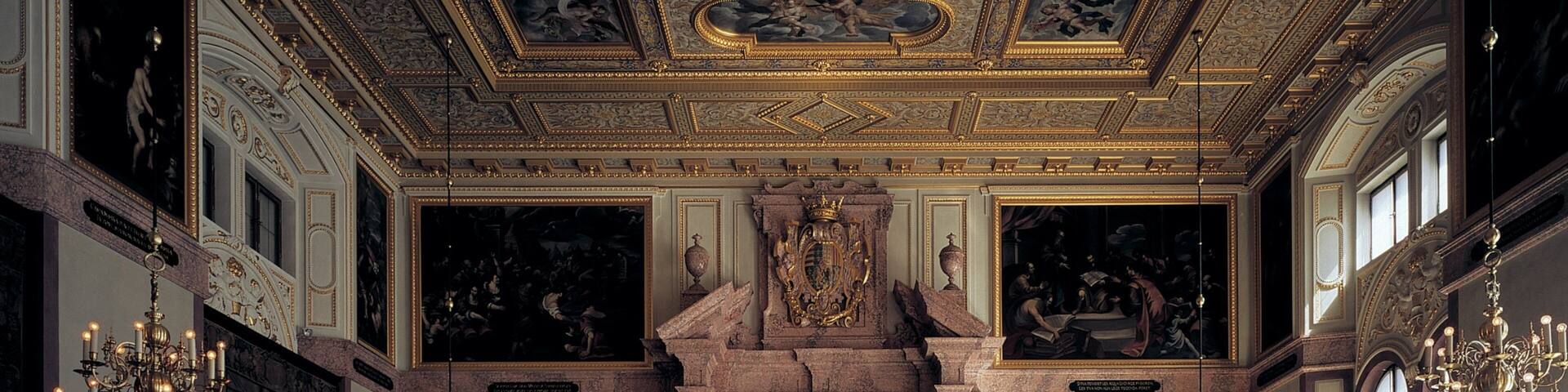 Residenz showing heritage architecture and interior views