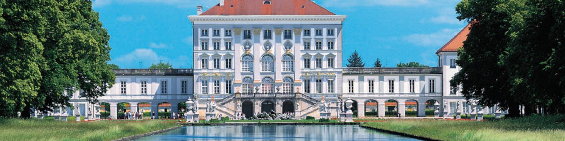 Schloss Nymphenburg welches beinhaltet Palast oder Schloss und Teich