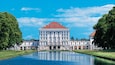 Nymphenburg slott som inkluderer slott og dam