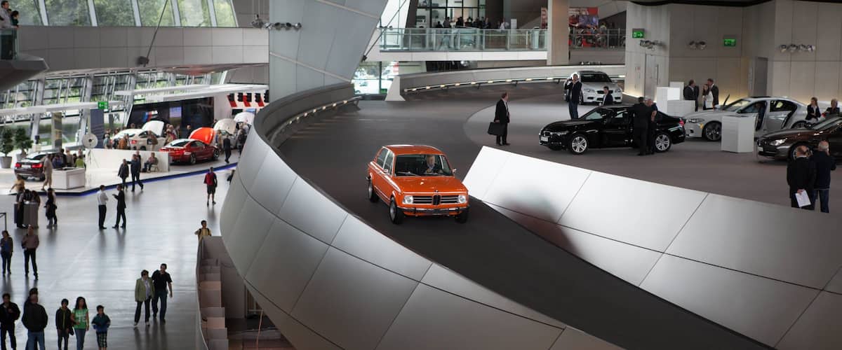 Mundo BMW ofreciendo vistas interiores