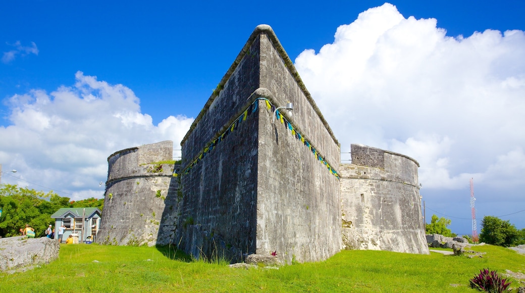 Fort Fincastle featuring a castle