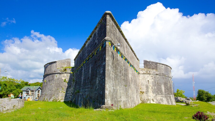 Fort Fincastle which includes château or palace