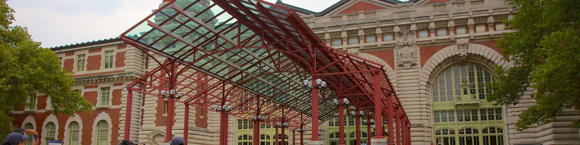 Ellis Island showing heritage architecture