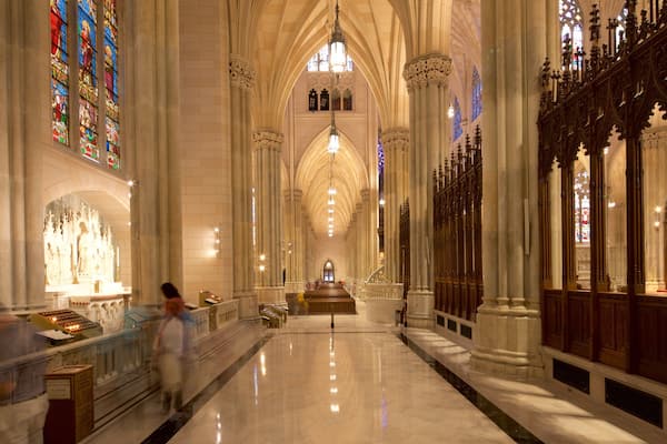 St. Patrick\'s Cathedral mit einem Innenansichten, Geschichtliches und Kirche oder Kathedrale