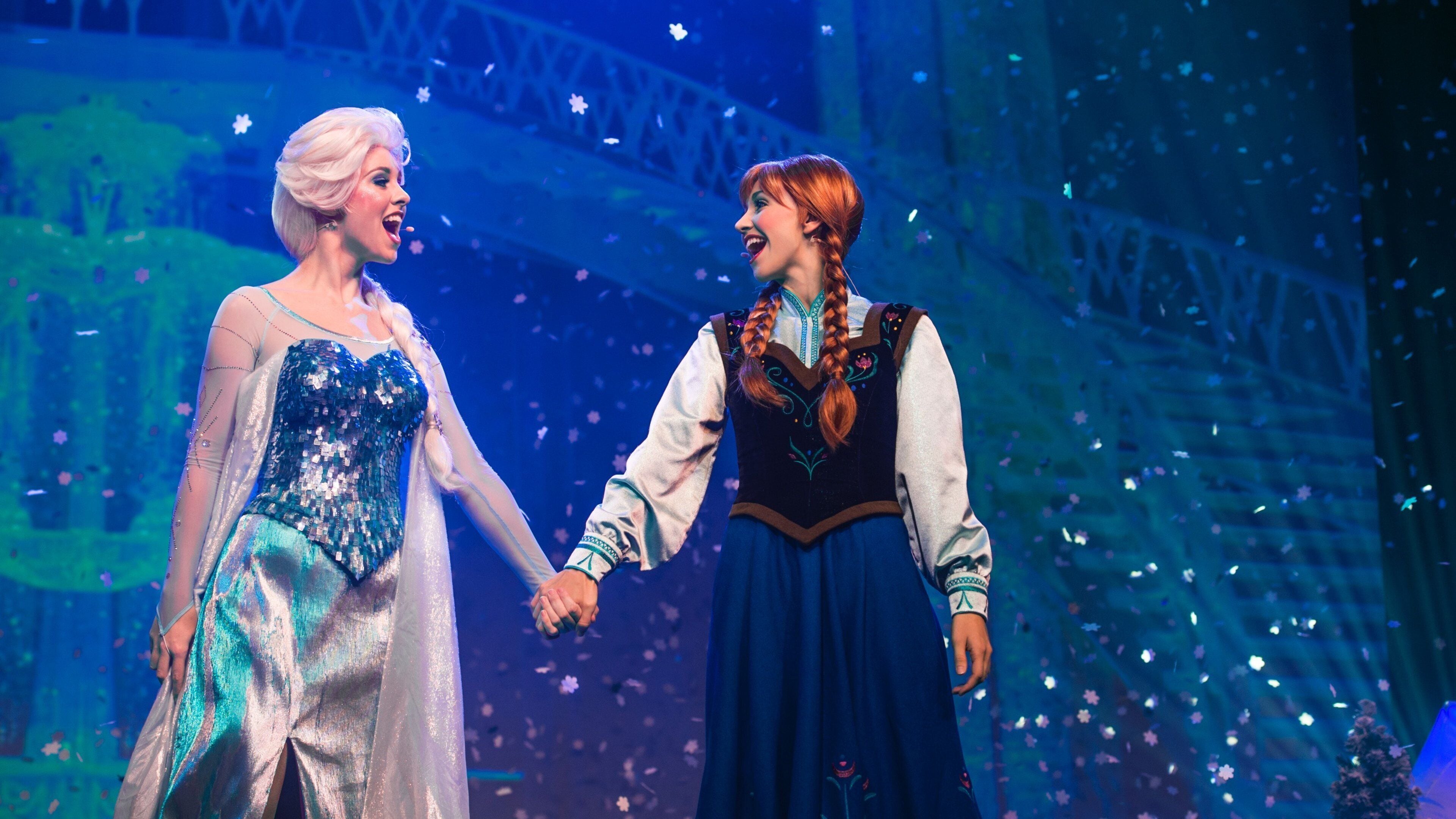 Disney\'s Hollywood Studios® featuring performance art, music and theater scenes