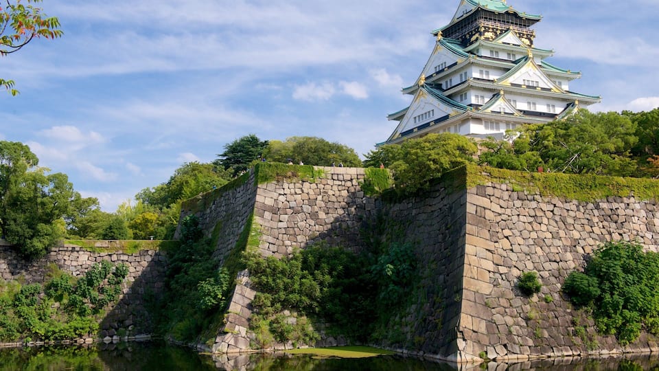 Osaka slott presenterar chateau eller palats