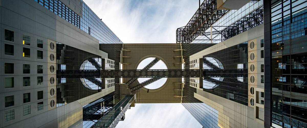 Umeda Sky Building which includes a skyscraper